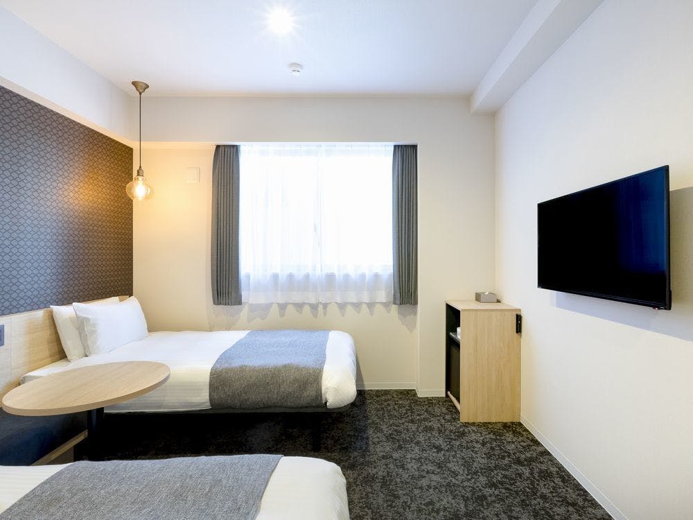 ซูพีเรีย ทวิน