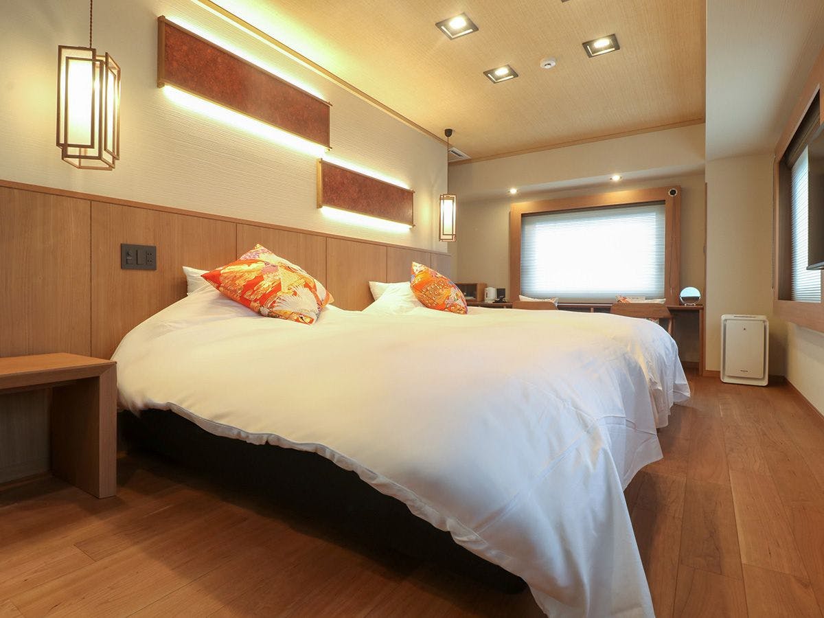 #Modern Room  Spacious Bed
