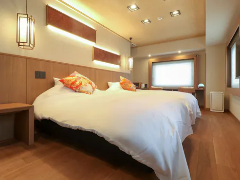 #Modern Room Spacious Bed