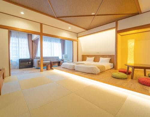 窓を開けて外気を取り入れてリラックス