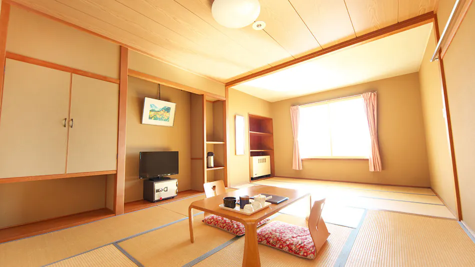 Shiga Swiss Inn