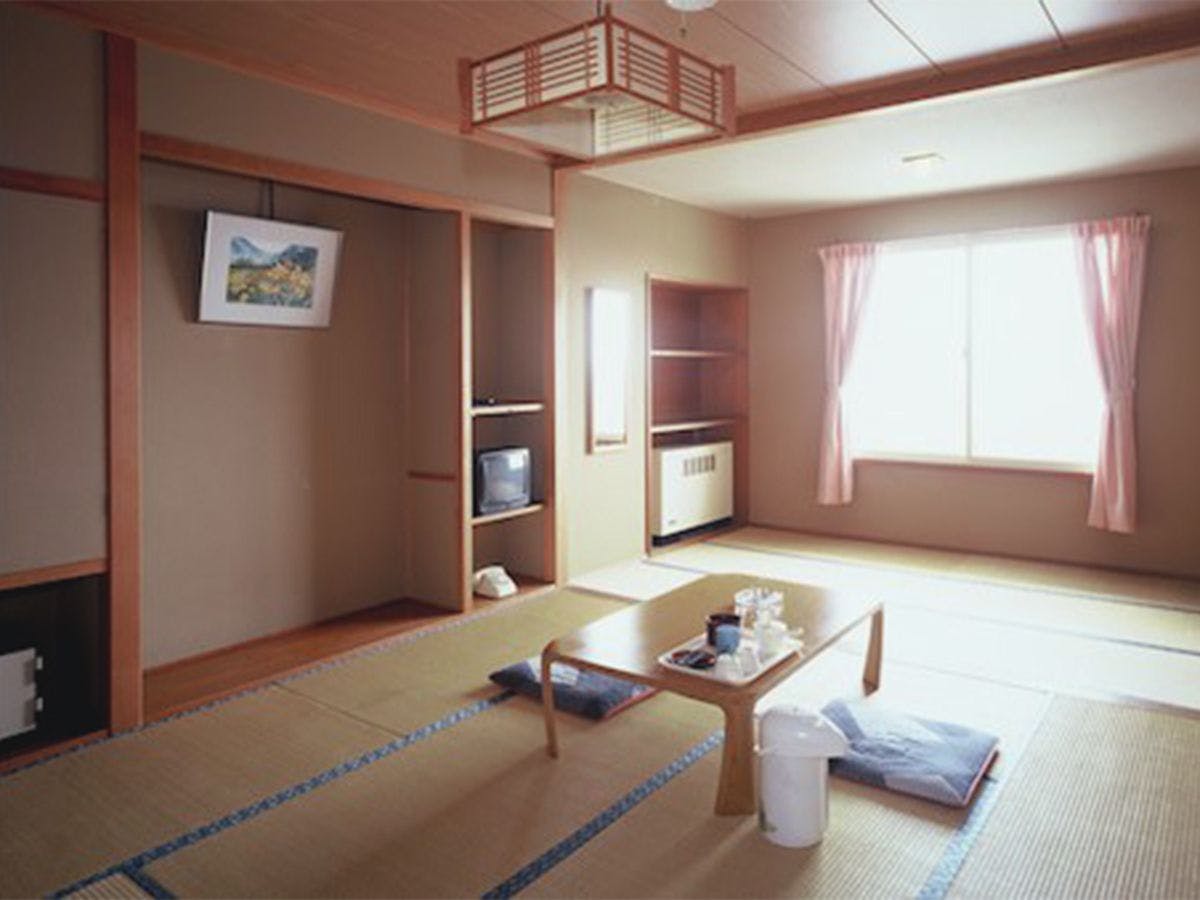 มีห้องพักสไตล์ญี่ปุ่นที่กว้างขวางและสะดวกสบายหลากหลายประเภท