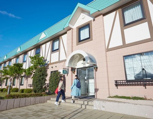 ■ホテル外観:JR高畠駅直結!