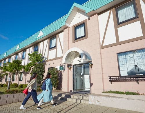 ■ホテル外観:JR高畠駅直結!