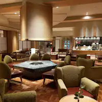 เลานจ์ อิจิ นิ