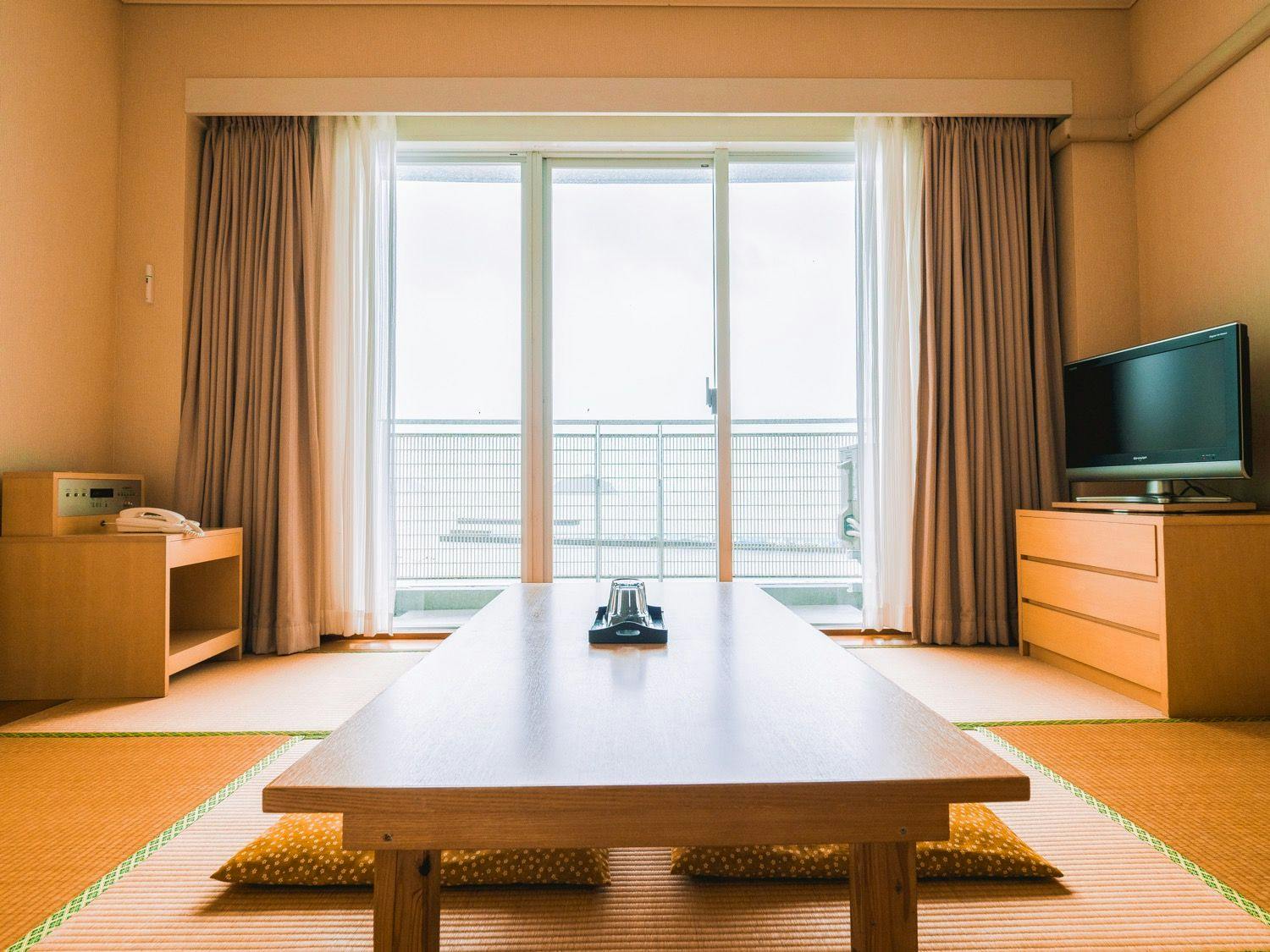 ห้ามสูบบุหรี่ในทุกห้อง◆ห้องสไตล์ญี่ปุ่น 6 เสื่อ (ไม่มีอ่างอาบน้ำและห้องน้ำ)