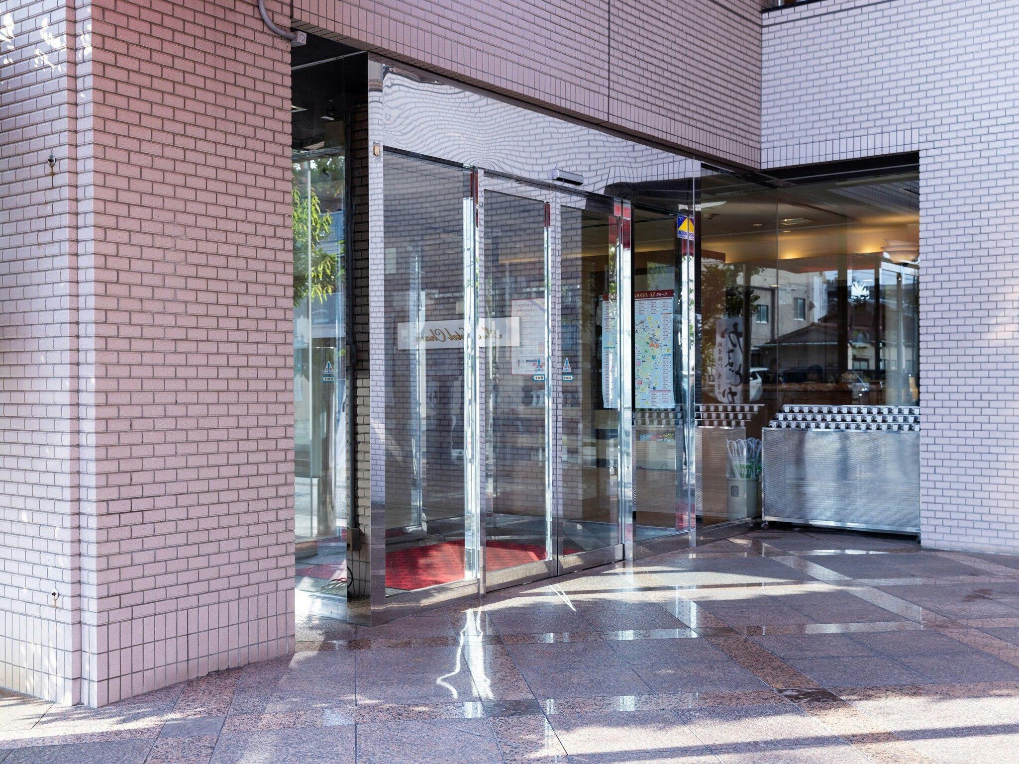 Pintu Masuk Depan Hotel