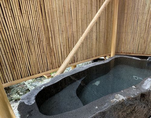【客室一例】リニューアル1F半露天風呂付