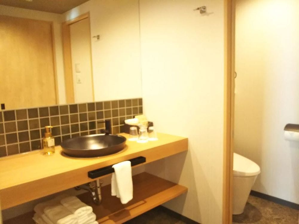 Kamar 401 - Kamar cuci muka