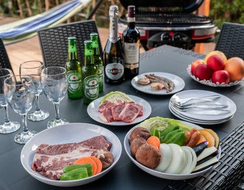 広くて明るい玄関で皆様をお出迎え