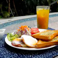Contoh sarapan: Piring roti panggang