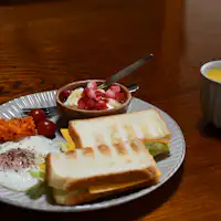 อาหารเช้าของฮาจิฮาจิ