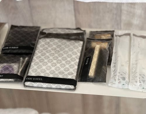 歯ブラシ、ボディウォッシュタオル