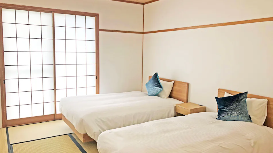 Small Hotel SHIMOKOSHIKI