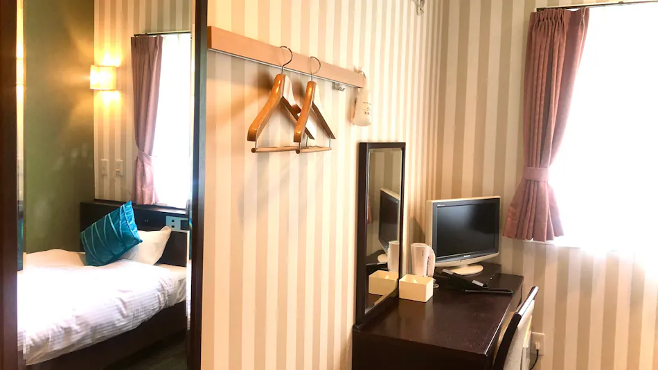 Small Hotel SHIMOKOSHIKI