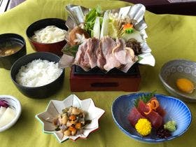 ＭＥＩＨＡＮ　ＲＯＹＡＬ　ＨＯＴＥＬ