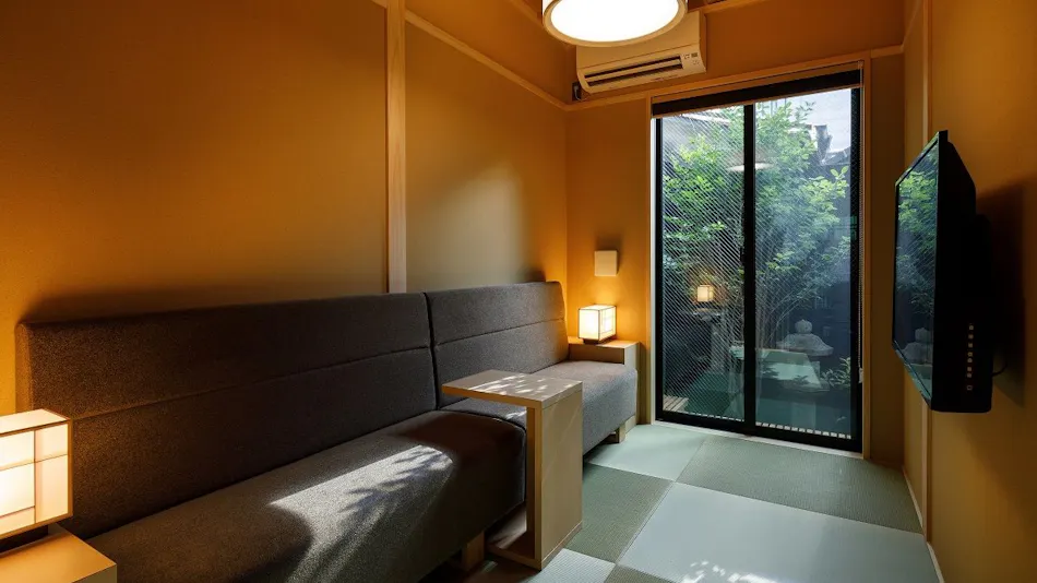 Kanade Higashiyama-Sanjo