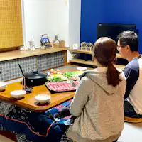 코타츠에서 특선 와규 스키야키를 즐기세요.