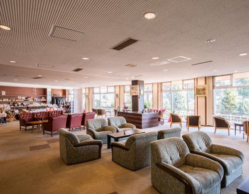 *館内 ロビーラウンジ