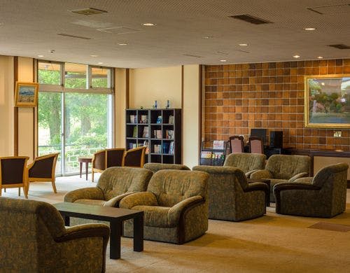 *館内 ロビーラウンジ