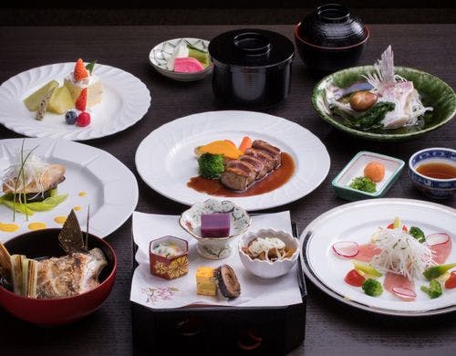 *夕食（イメージ）