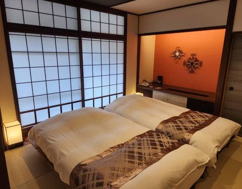 白金の間　青月・白月