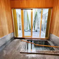 เปิดหน้าต่างแล้วจะพบกับอ่างอาบน้ำกลางแจ้ง!