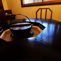 Ruang Makan Segi Delapan