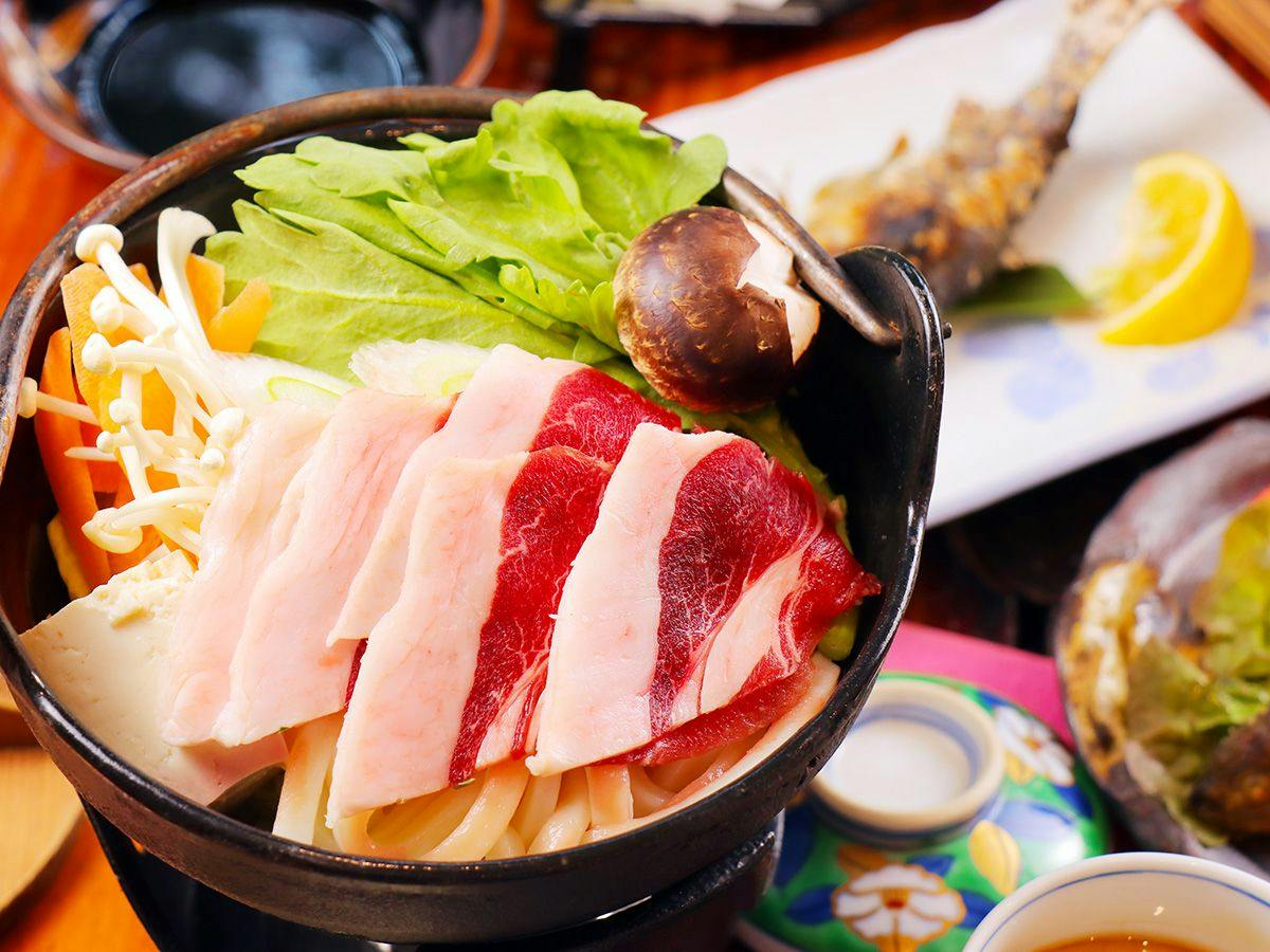 Hiroshige Inn: A Secluded Lodge to Enjoy the River and Mountains
