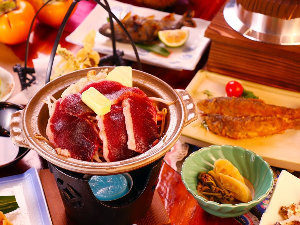 Hiroshige Inn: A Secluded Lodge to Enjoy the River and Mountains