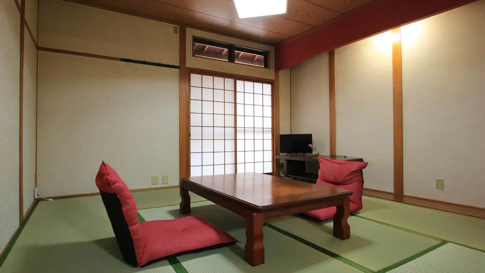 Hiroshige Inn: A Secluded Lodge to Enjoy the River and Mountains