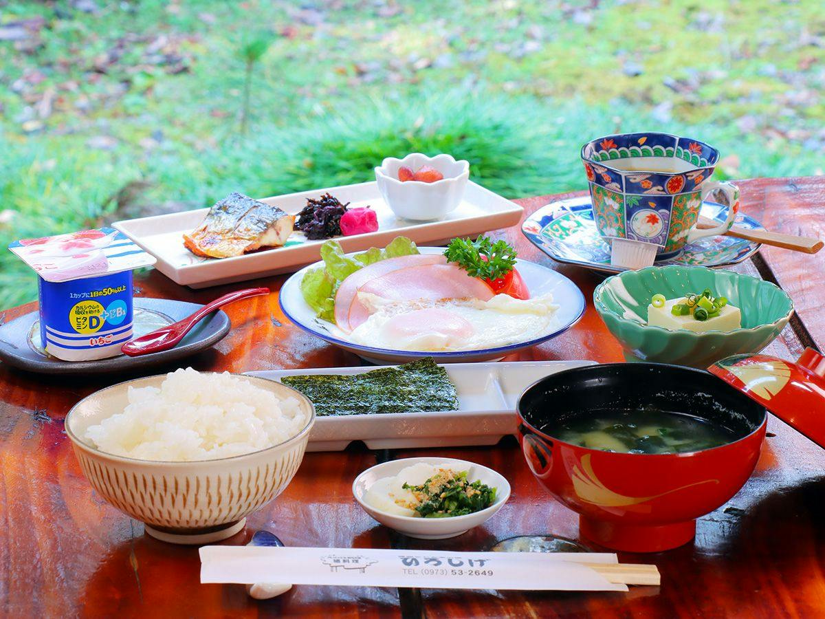 Hiroshige Inn: A Secluded Lodge to Enjoy the River and Mountains