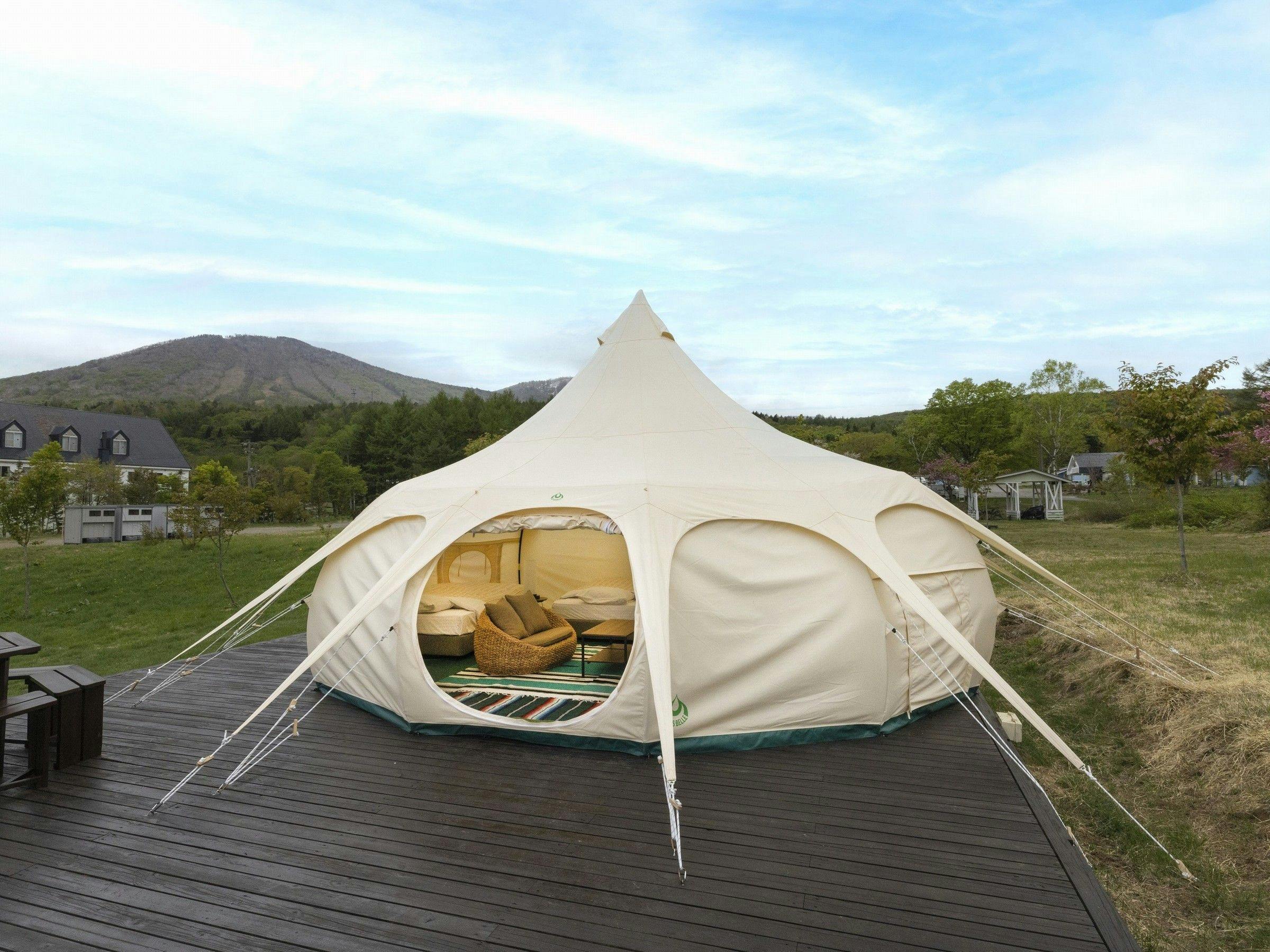 ลักษณะภายนอกของ Lotus Tent