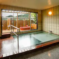 대욕장 '바다의 물'의 한 예.