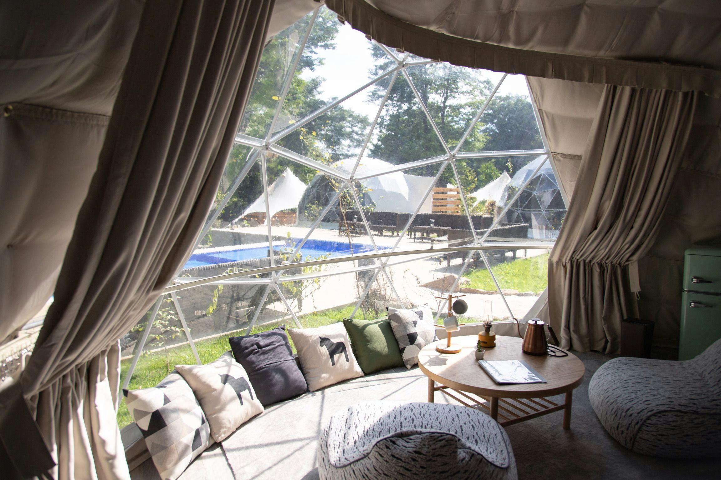 แกลมปิ้งในร่ม