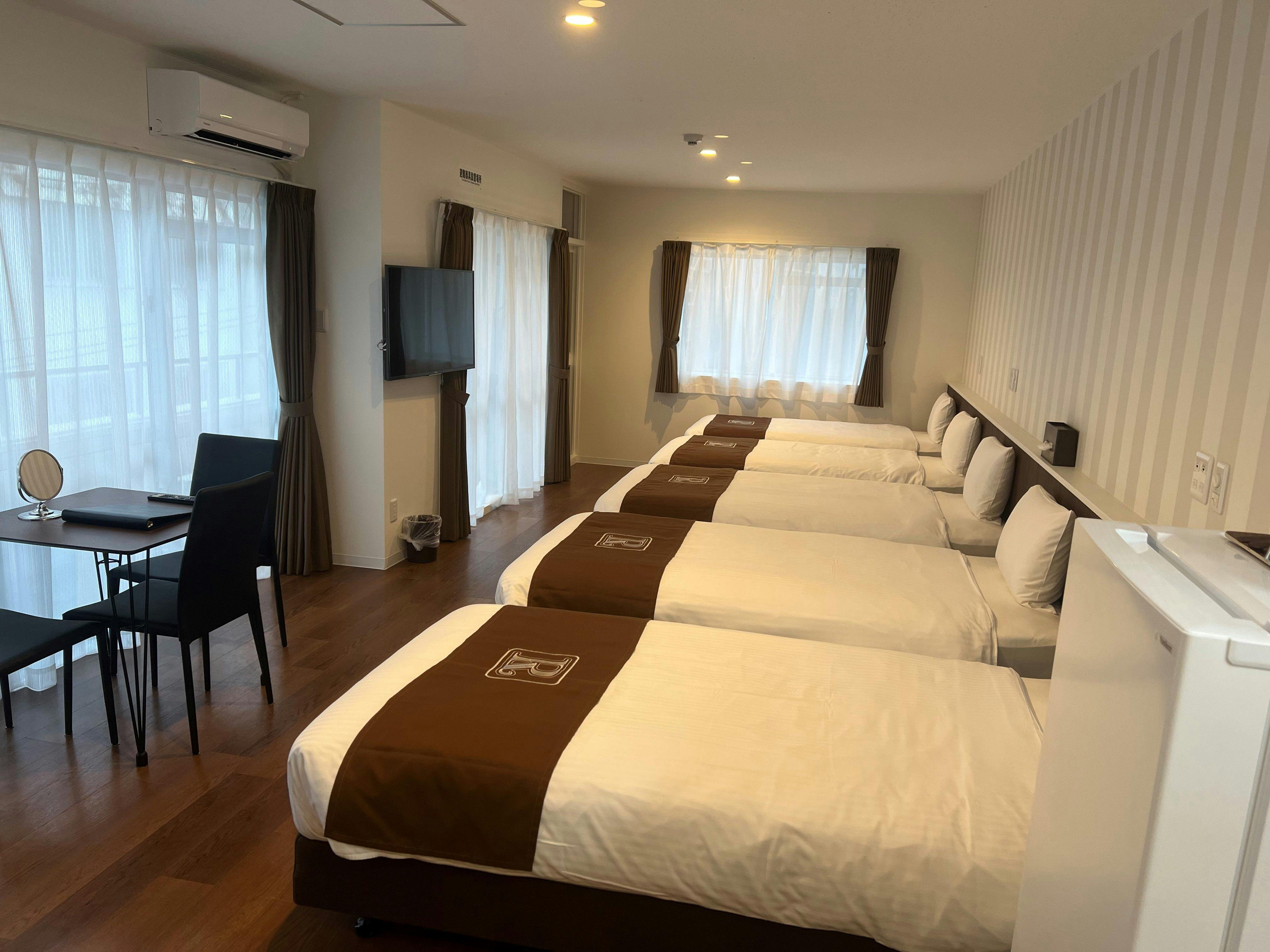 Hotel Living Inn Naha Port