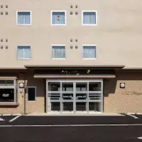 ทางเข้าโรงแรม