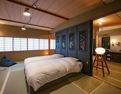 【スイートルーム：百合】