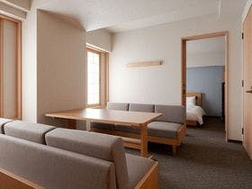 ＭＩＭＡＲＵ東京　ＳＴＡＴＩＯＮ　ＥＡＳＴ