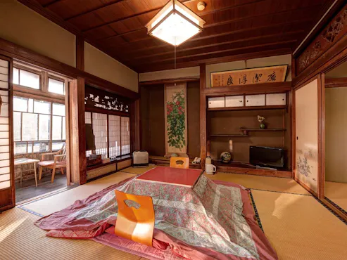 ห้องพักสไตล์ญี่ปุ่นในอาคารหลัก