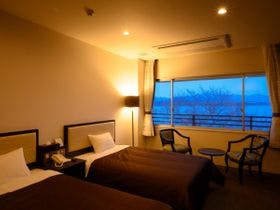 湖畔の温泉宿　くにびき