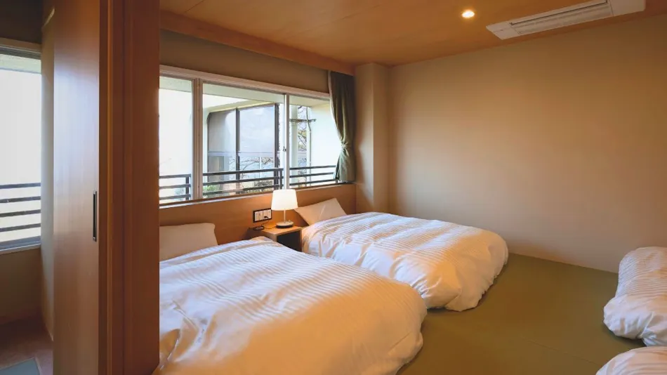 Lakeside Onsen Inn Kunibiki Glamping Base IZUMO