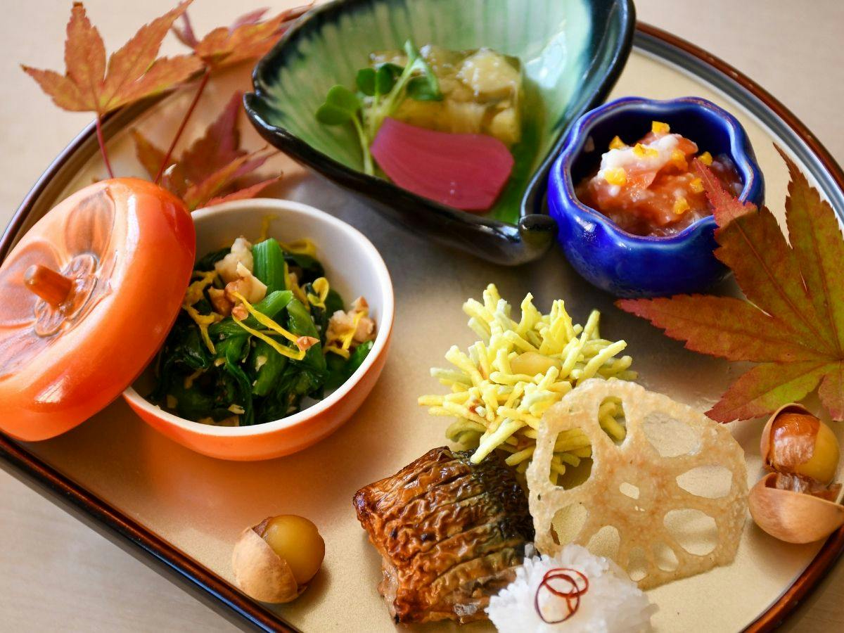 Lakeside Onsen Inn Kunibiki Glamping Base IZUMO