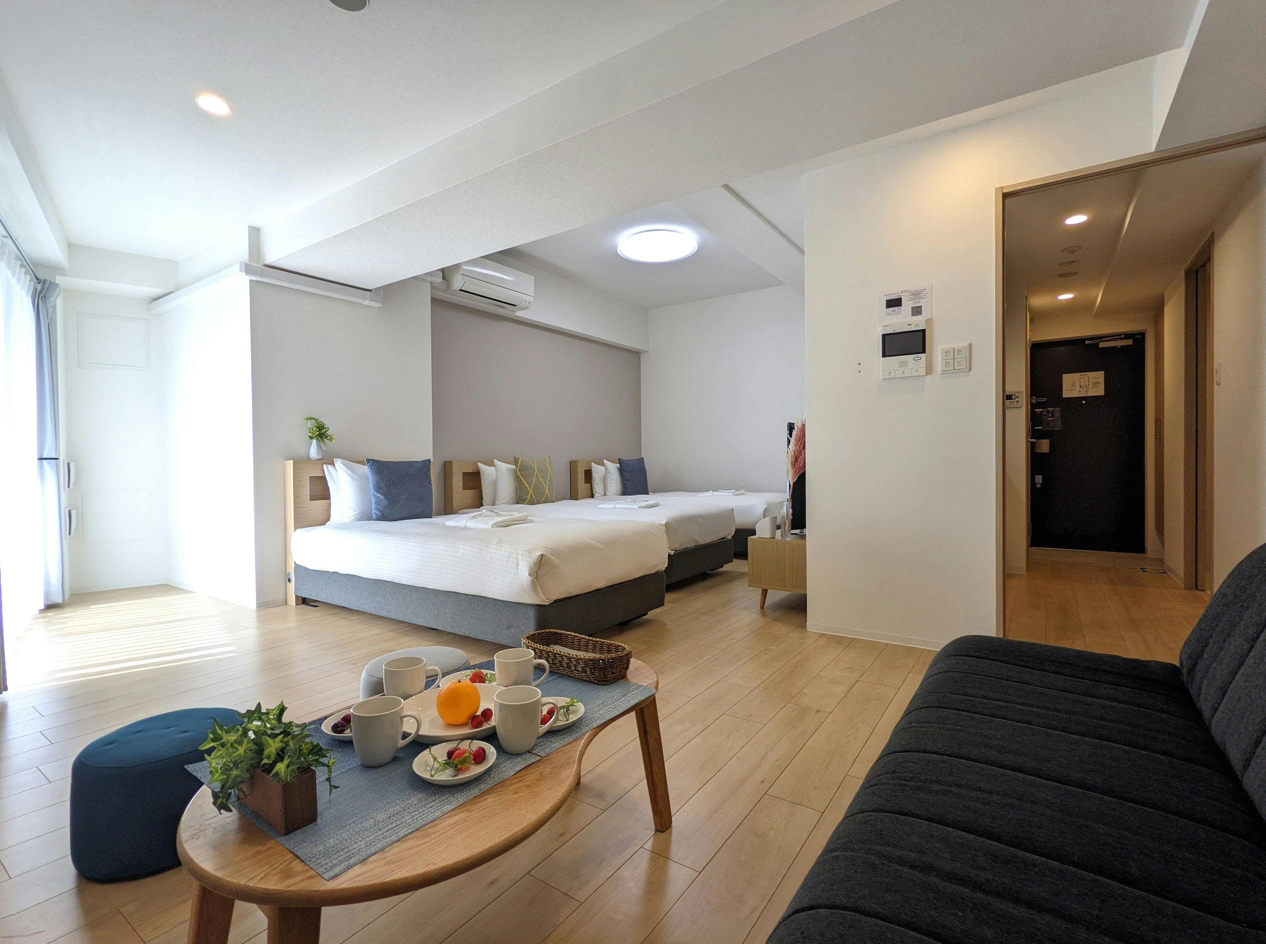 [ห้องพักมุม] เตียงเดี่ยว 3 เตียง, โซฟาเบด 1 เตียง