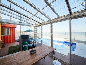 ＴＨＥ　ＢＯＸＹ　ＡＷＡＪＩ