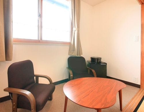 ★陽の光が差し込む明るい雰囲気の和室