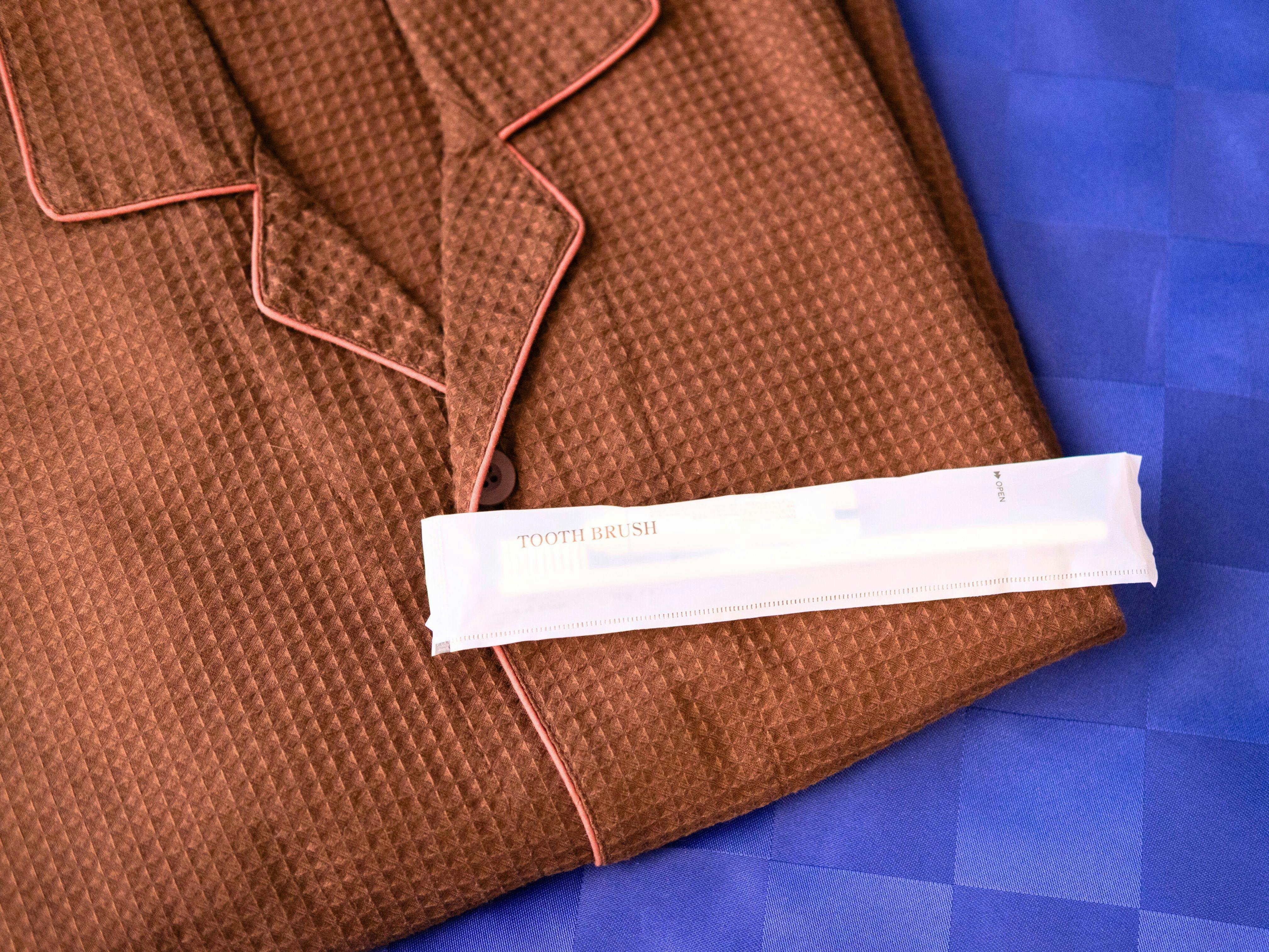 Pakaian santai untuk menginap