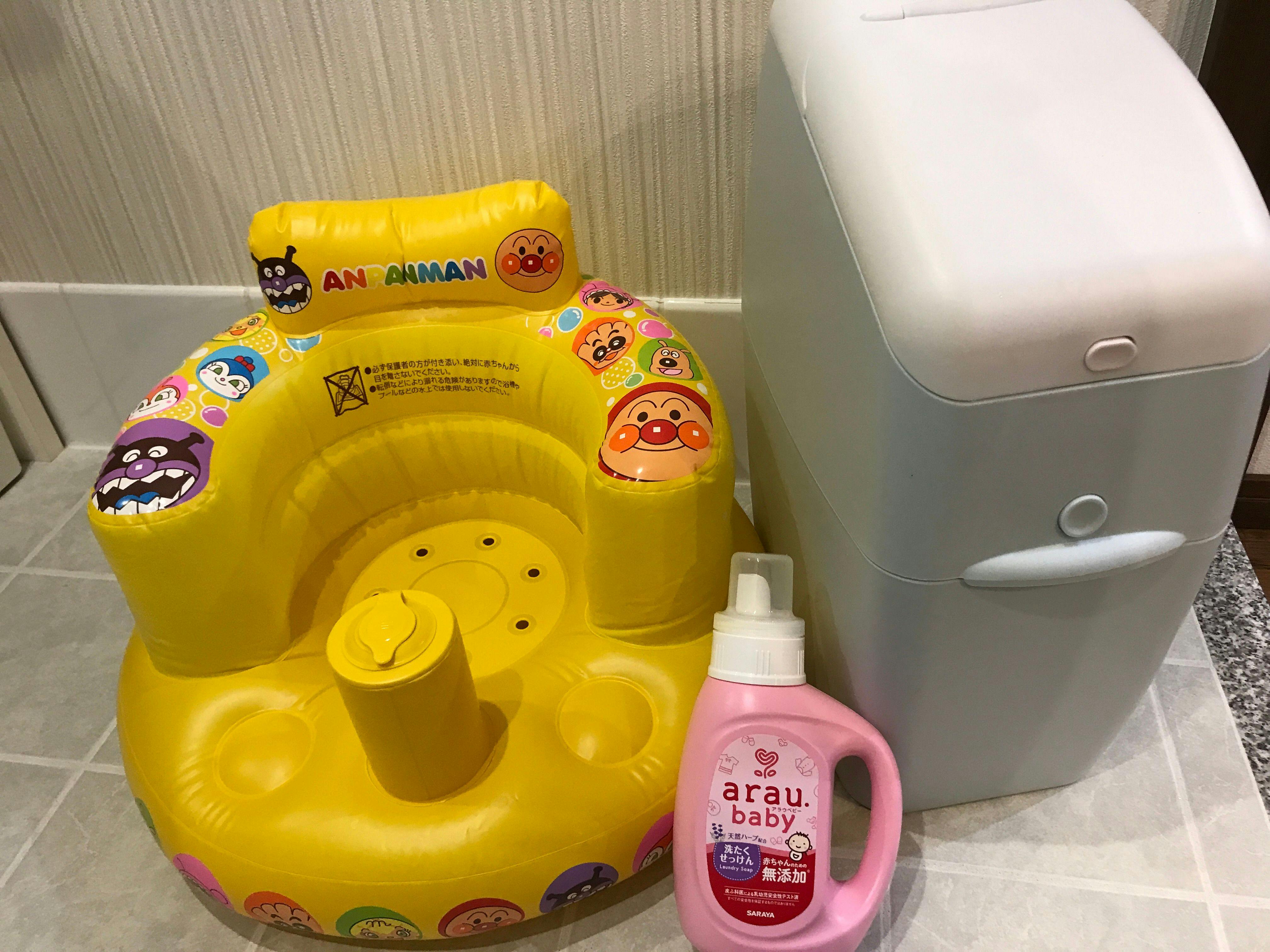 尿布桶  
浴室椅子  