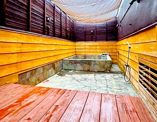 シェード付　外風呂