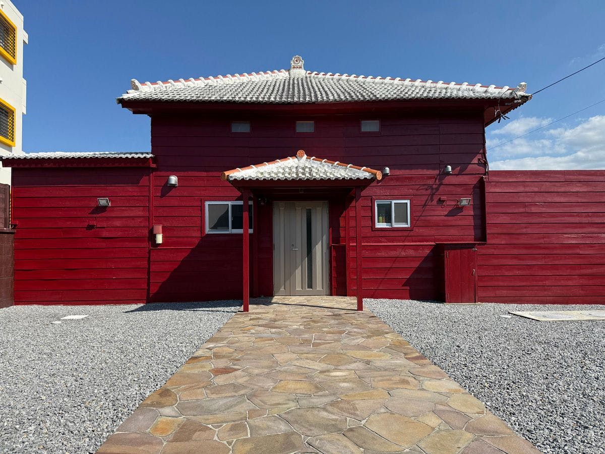 愛山荘　今帰仁 施設全景